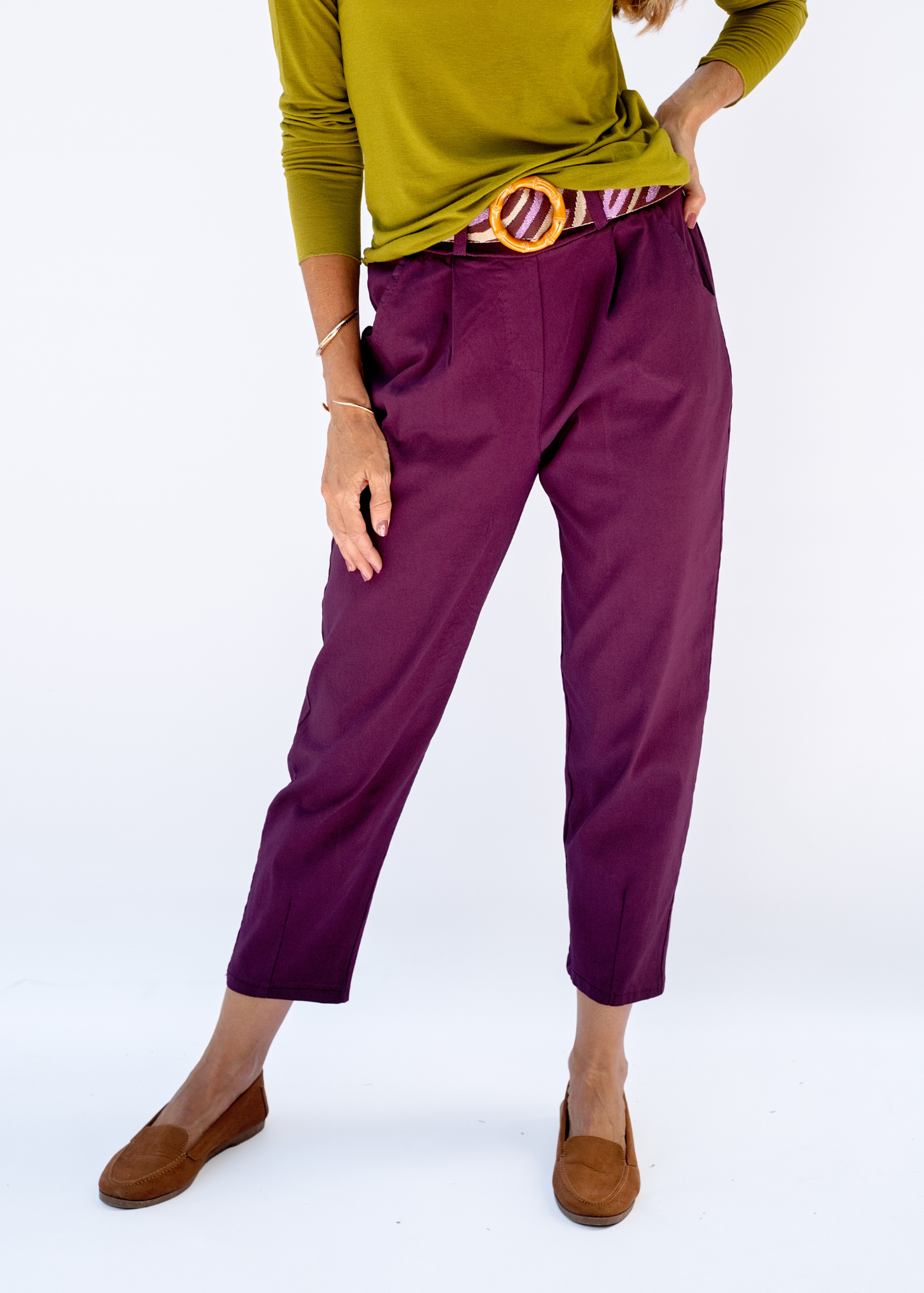 Venetian Cropped Pants in Maroon