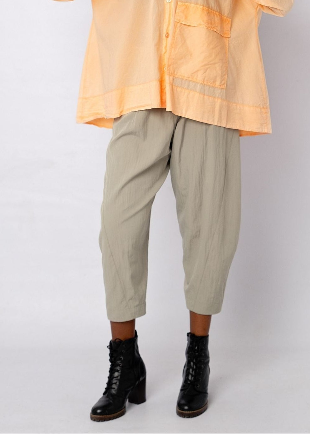 Barrel Pants in Frosty Pine