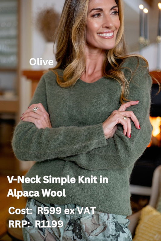 Alpaca Simple V-Neck Knit in Olive